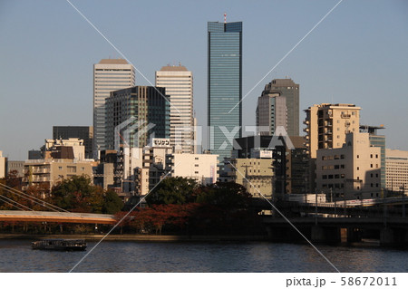 大阪のビル群 58672011