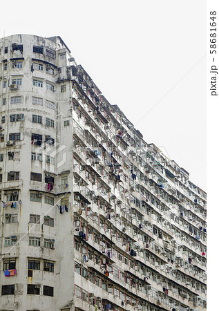 増築を繰り返す香港の集合住宅 58681648
