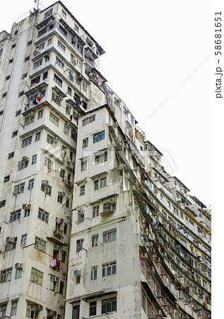 増築を繰り返す香港の集合住宅 増築を繰り返す香港の集合住宅 58681651