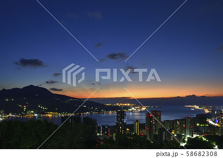 都市風景 町並 街並み 58682308