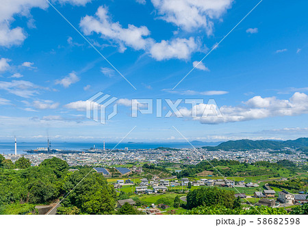 青い風景と街並み 58682598