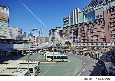 大阪駅バスターミナル JR大阪駅と阪急うめだ本店 大阪駅バスターミナル JR大阪駅と阪急うめだ本店 58685961