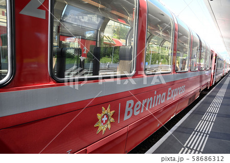 レーティッシュ鉄道 ベルニナ急行パノラマ車両 レーティッシュ鉄道 ベルニナ急行パノラマ車両 58686312