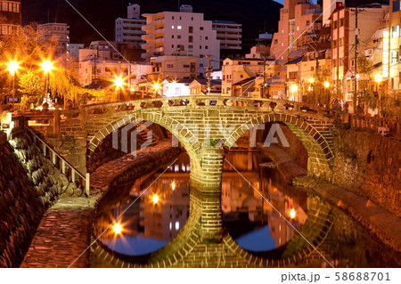 【長崎県】 夜明け前の眼鏡橋 【長崎県】 夜明け前の眼鏡橋 58688701