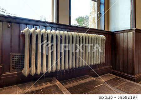 セントラルヒーティング 58692197