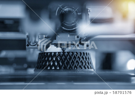 The 3D printing machine . 58701576