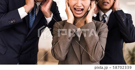 ビジネスシーン 58702339