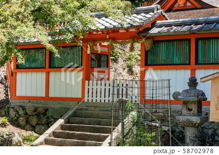 摂社若宮社 鯉沢の池 大原野神社 摂社若宮社 鯉沢の池 大原野神社 58702978