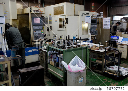 工場内の風景 58707772