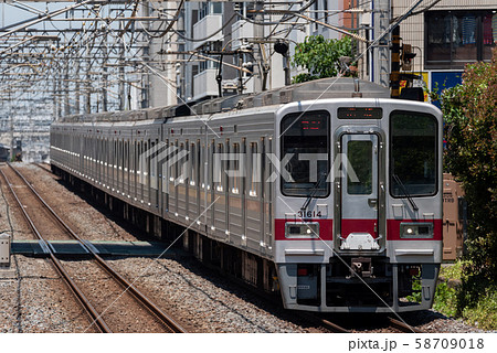 東武鉄道30000系（編成写真） 58709018