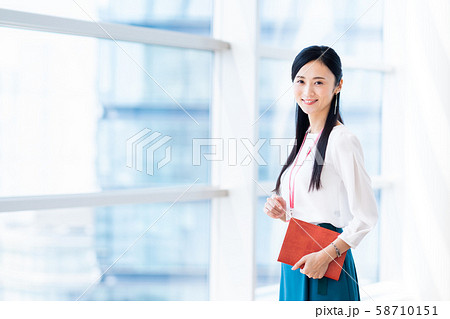 ビジネスウーマン　 58710151