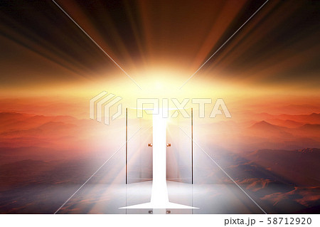 日の出と光が射し込むドアのイラスト素材