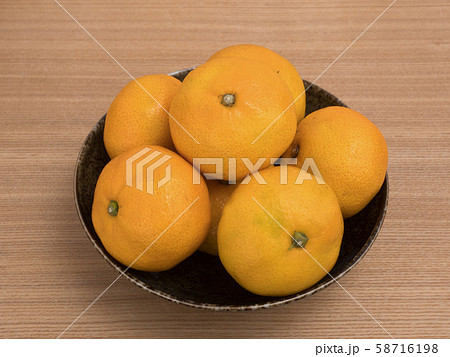 早生みかん 58716198