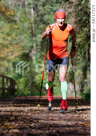 On a cycle track with roller skate. Athlete 58717225