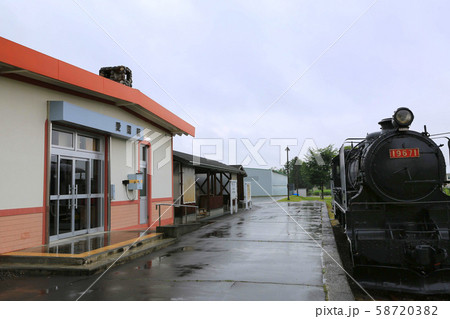 愛国駅３ 58720382