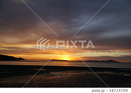 赤穂 千種川河口付近 日の出 赤穂 千種川河口付近 日の出 58724709