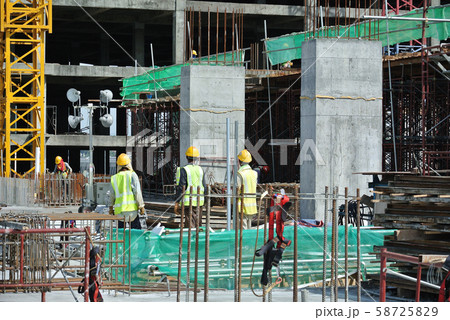 Concrete structure beam, column and slab at the construction slab. 58725829