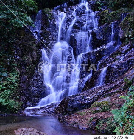 福岡県糸島市・白糸の滝 58728962