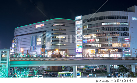 都市風景 埼玉県川口駅東口前イルミネーション 冬 都市風景 埼玉県川口駅東口前イルミネーション 冬 58735347