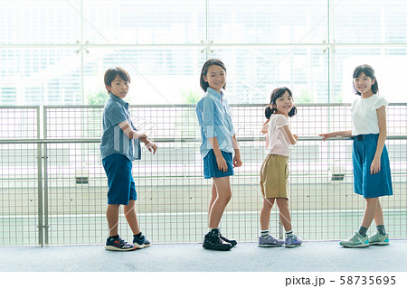 小学生 学校 子供 学校生活イメージ 小学生 学校 子供 学校生活イメージ 58735695