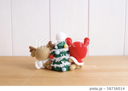 クリスマスは大騒ぎ 58736014