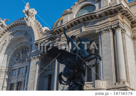 メキシコシティ　早朝 58736579