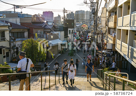 【東京都】谷中銀座商店街　夕焼けだんだん　谷根千 58736724