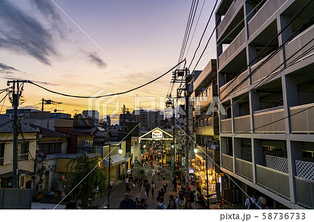 【東京都】谷中銀座商店街　夕焼けだんだん　谷根千 58736733