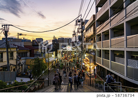 【東京都】谷中銀座商店街　夕焼けだんだん　谷根千 58736734