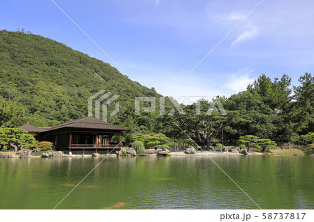 栗林公園 掬月亭と南湖 (香川) 58737817