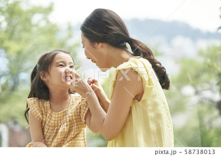 ライフスタイル　親子 58738013