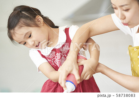 親子　クッキング 58738083