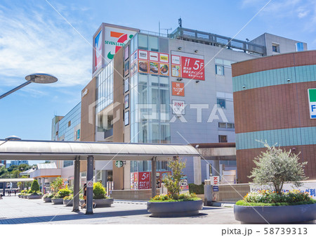 駅前風景　南大沢駅 58739313