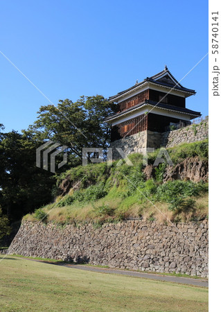 ■ 上田城 ■ 尼ヶ淵の崖 ■ 西櫓 ■ 真田幸村、真田昌幸 ■ 長野県 上田市 ■ 快晴  58740141