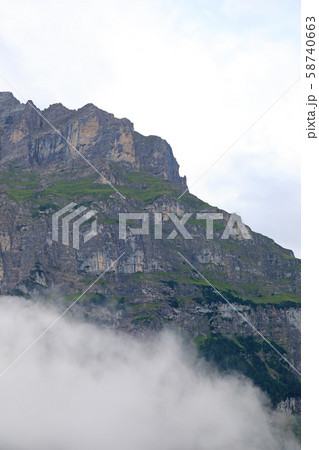スイスの山 スイスの山 58740663