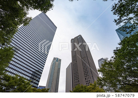 東京西新宿 高層ビルのある風景 東京西新宿 高層ビルのある風景 58747079