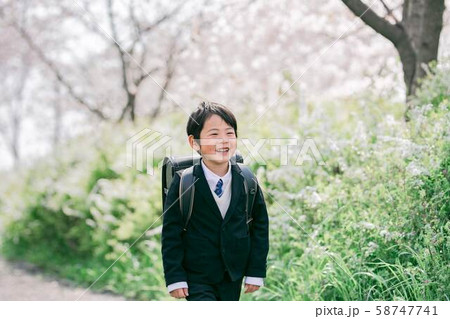 1年生 桜 入学 1年生 桜 入学 58747741