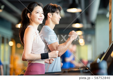 男女　スポーツ　ヘルシー 58752840