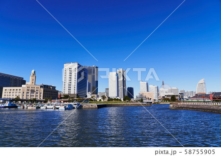 象の鼻パークとみなとみらいの風景 象の鼻パークとみなとみらいの風景 58755905