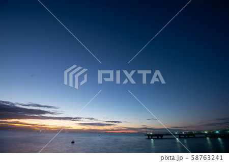 市原オリジナルメーカ海釣り公園の夕焼け 市原オリジナルメーカ海釣り公園の夕焼け 58763241