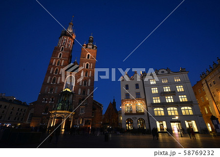 クラクフ旧市街・聖マリア教会 58769232