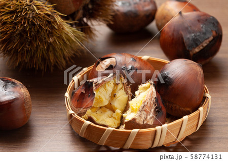 焼き栗 58774131