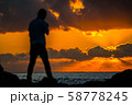 対馬　夕日　 58778245