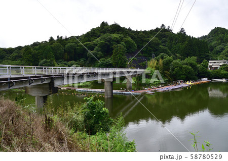 亀山湖の風景 58780529