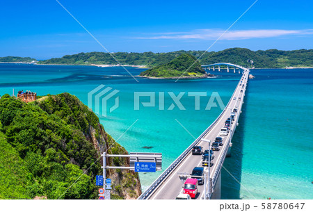 《山口県》夏の角島大橋 58780647
