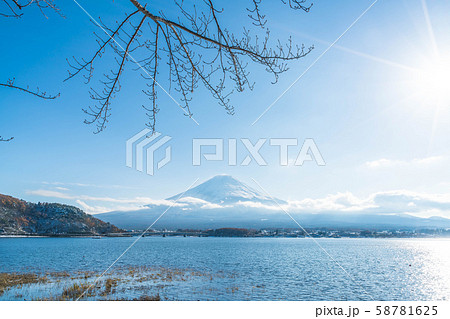 Mountain Fuji San at  Kawaguchiko Lake. 58781625