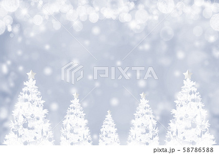 真っ白なクリスマスツリーと粉雪のバックグラウンドのイラスト素材