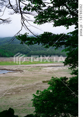 対岸からのタウシュベツ川橋梁 対岸からのタウシュベツ川橋梁 58788382