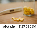 薬・体温計 58796266