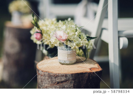 fresh flowers in a vase 58798334